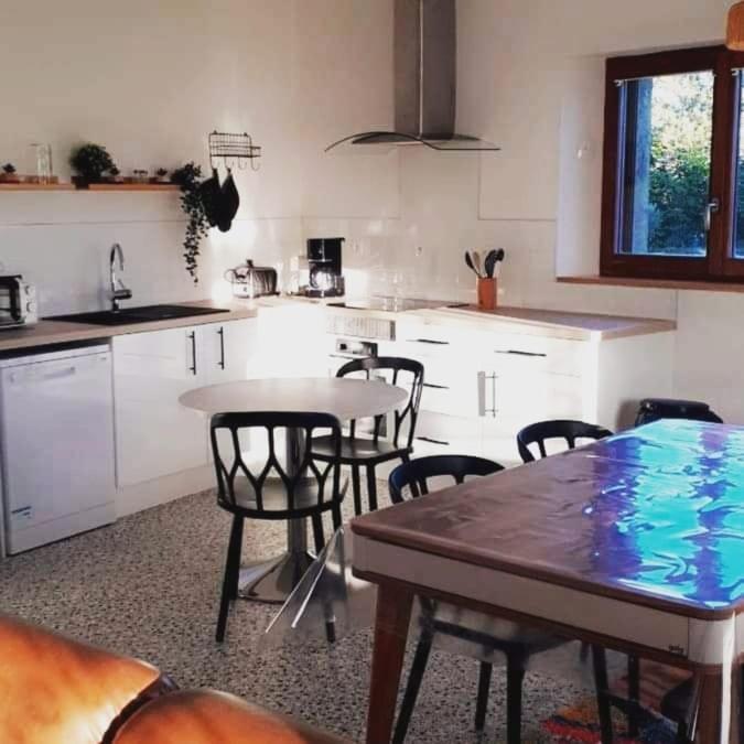 Les Verveines Lägenhet Saint-Martin-dʼArdèche Exteriör bild